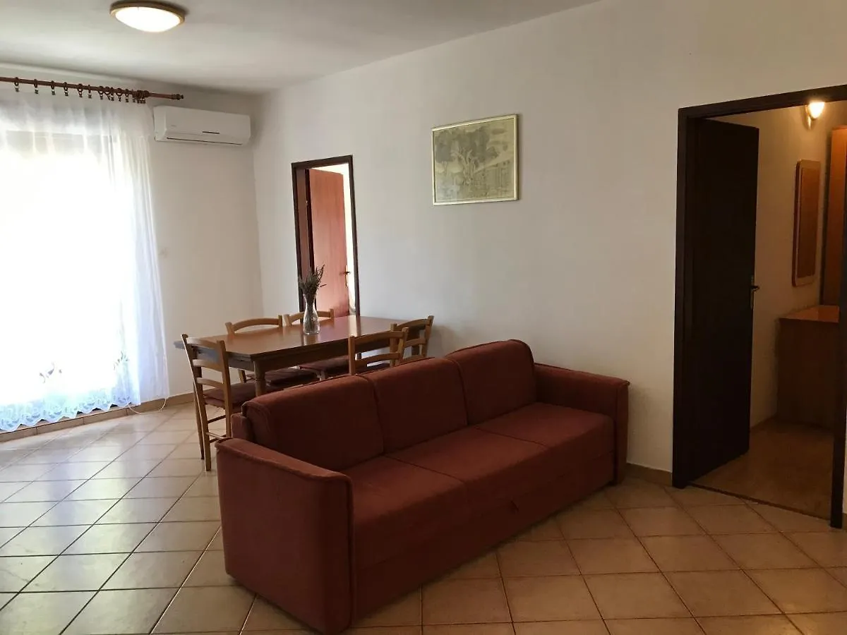 Apartments Liveric Vir 0*,  Croatia